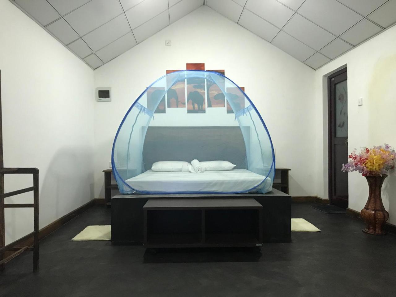Falcons Nest Hotel Udawalawe Kültér fotó