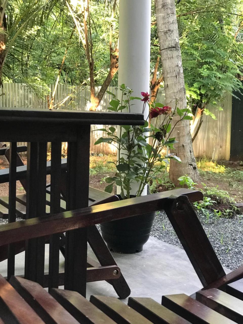 Falcons Nest Hotel Udawalawe Kültér fotó